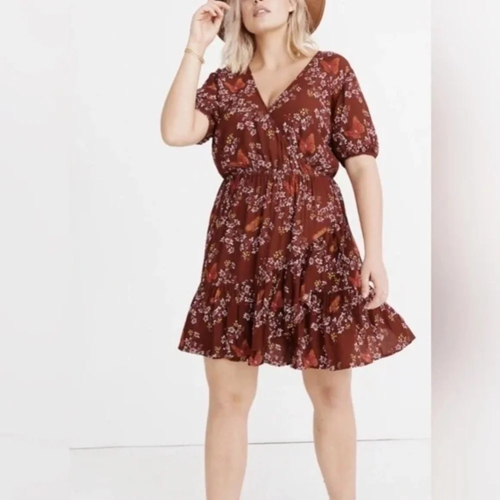 MADEWELL Ruffle Wrap Dress In Windowbox Floral & Butterfly Print Size 6 - Picture 6 of 7
